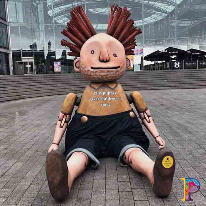 Giant Puppet Prop