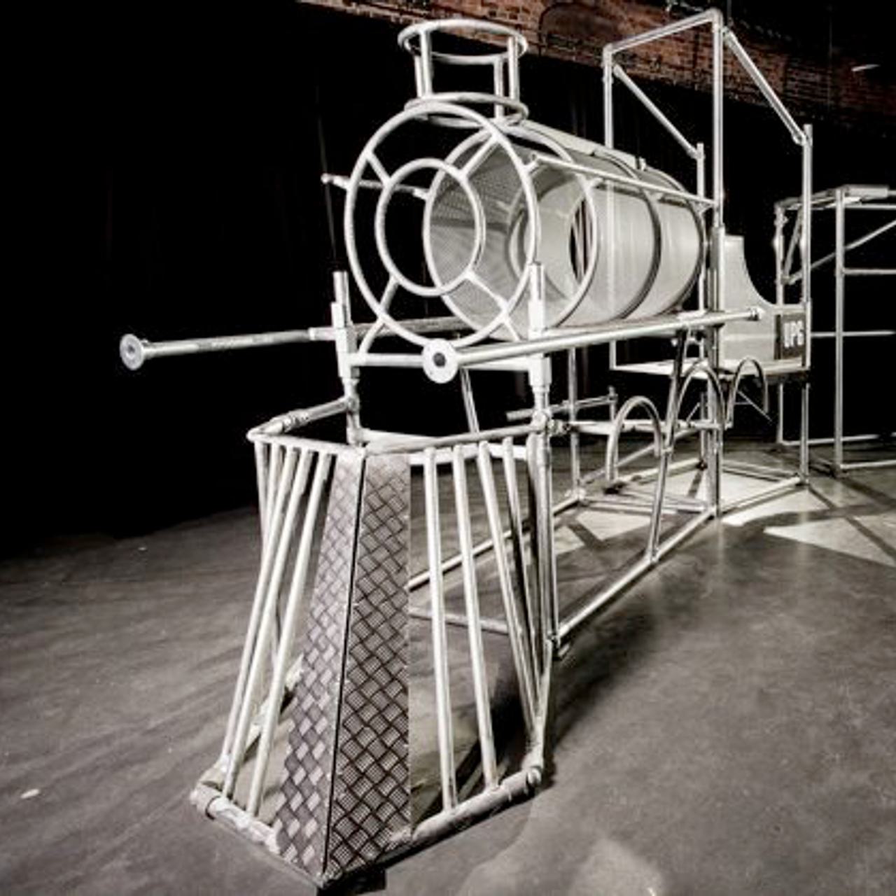 Prodigal Urban Playground Train Dance Frame Prop e1497269035187