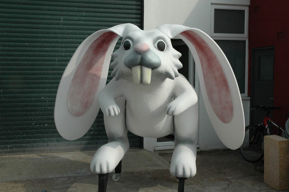 Giant Rabbit vs Giant Fly Flying Machines | Plunge Creations